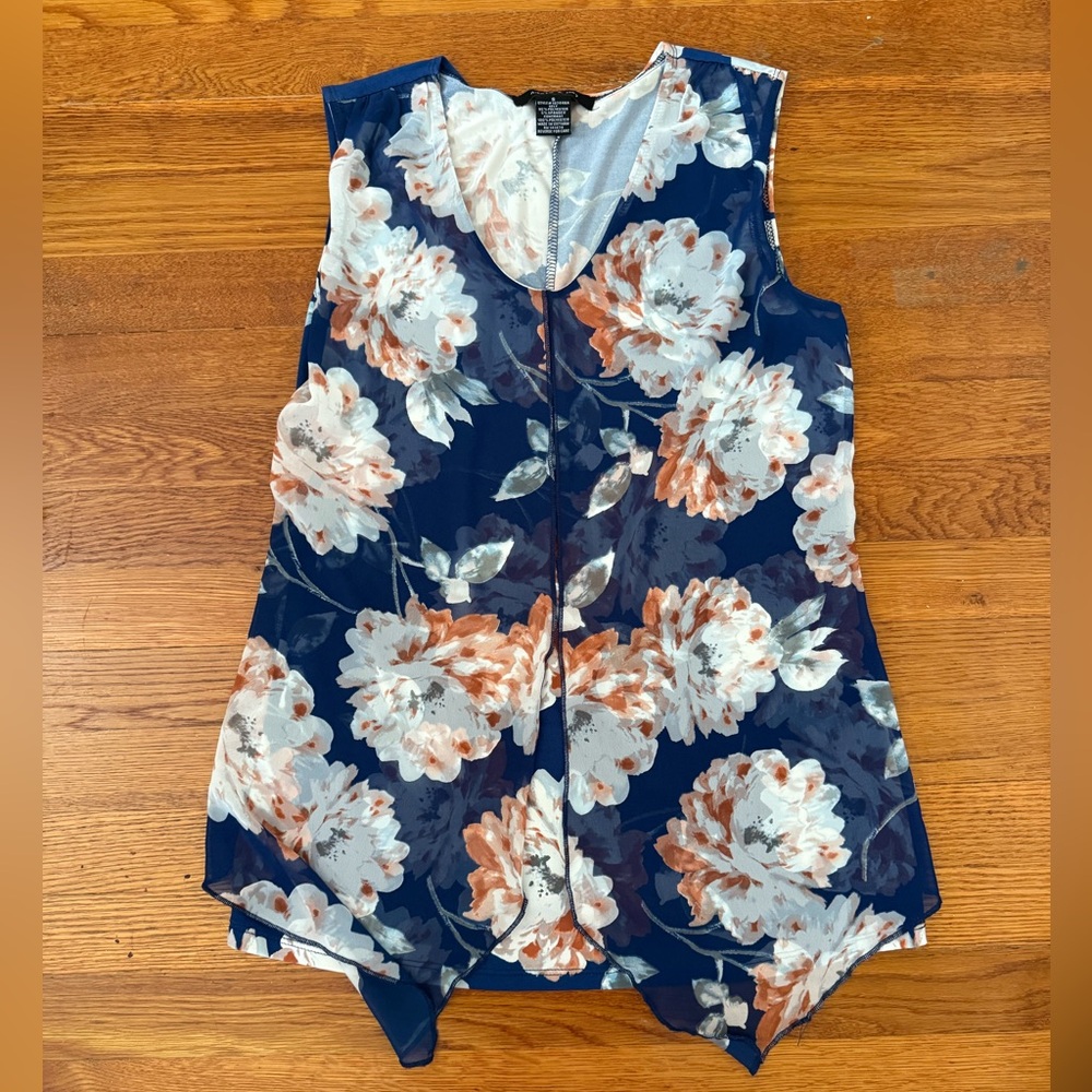 Blue and White Floral blouse top